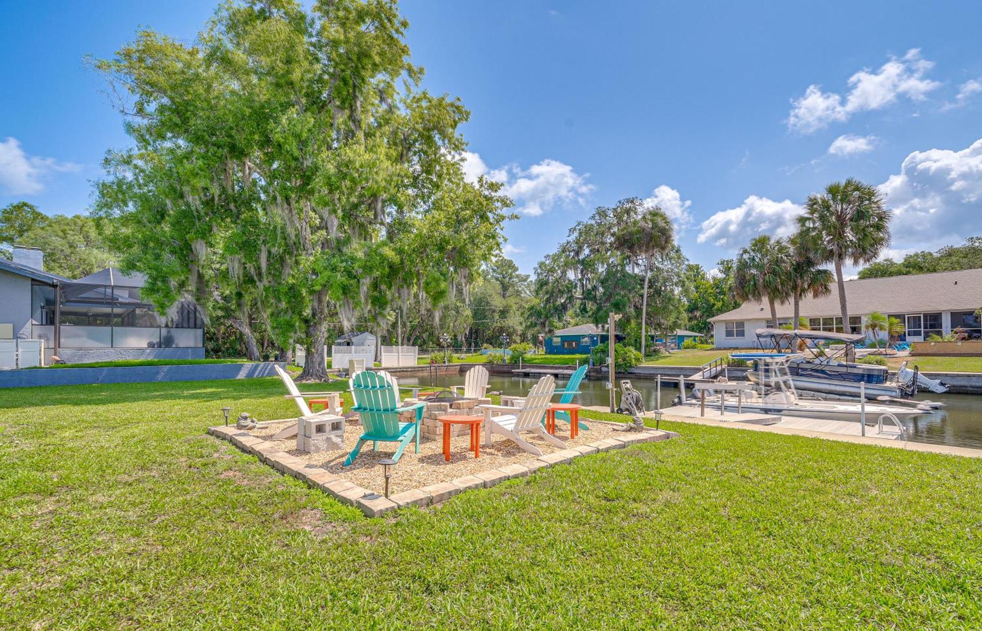 Crystal River Getaway With Dock, Kayaks And Bicycles! Экстерьер фото