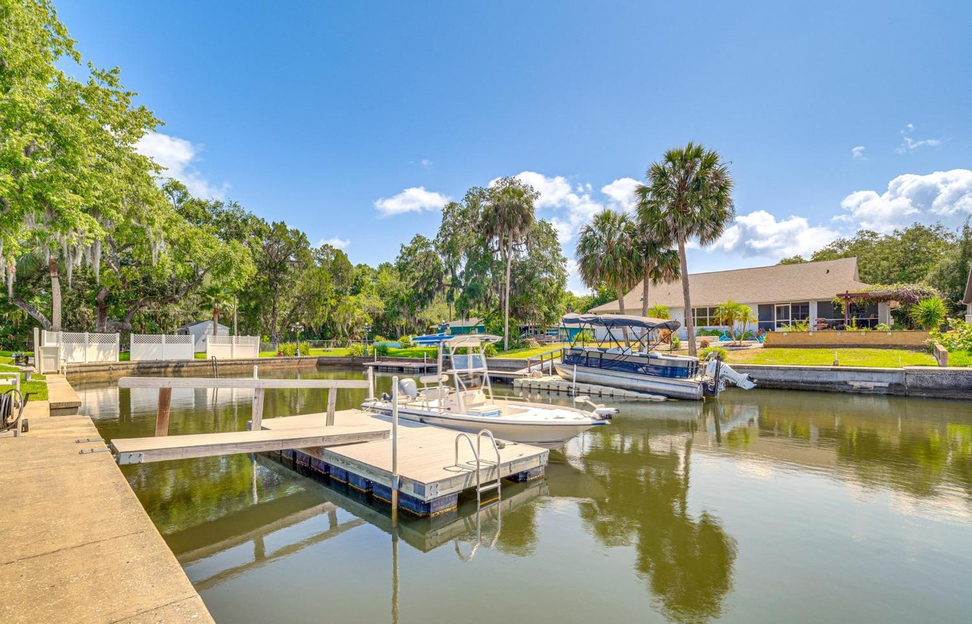 Crystal River Getaway With Dock, Kayaks And Bicycles! Экстерьер фото