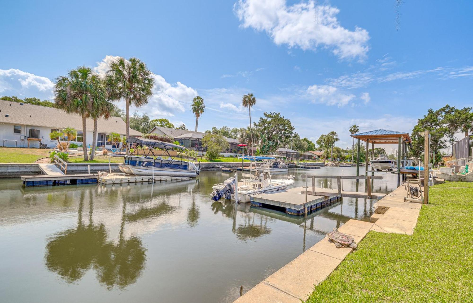 Crystal River Getaway With Dock, Kayaks And Bicycles! Экстерьер фото